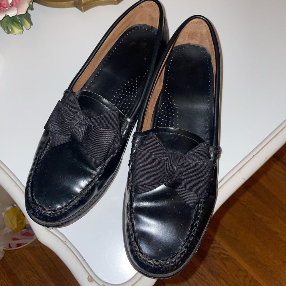 BASS WEEJUNS LILLIAN BLACK PATENT LEATHER BOW LOAFER WOMENS SIZE 9